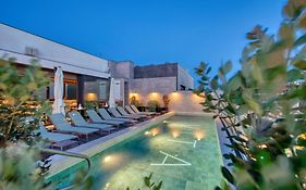 Vita Hotel & Rooftop